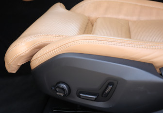 Подержанный автомобиль Volvo S90 2021 года (23 фото)