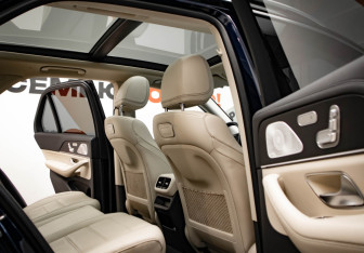 Подержанный автомобиль Mercedes-Benz GLE 2019 года (33 фото)