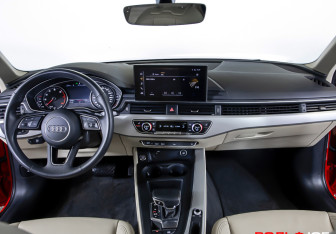 Подержанный автомобиль Audi A4 Sedan 2022 года (12 фото)