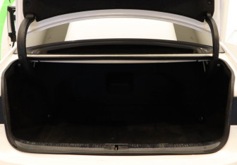 Подержанный автомобиль Lexus ES 2013 года (19 фото)