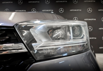 Подержанный автомобиль Chery Tiggo 4 2022 года (17 фото)