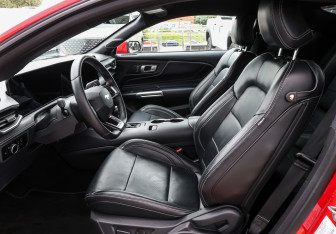 Подержанный автомобиль Ford Mustang Coupe 2024 года (20 фото)