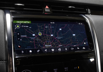 Подержанный автомобиль Land Rover Discovery Sport 2020 года (18 фото)