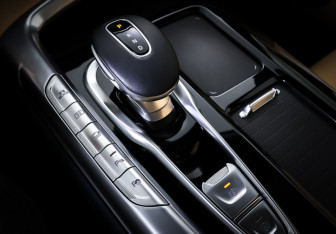 Подержанный автомобиль Voyah Free 2022 года (18 фото)