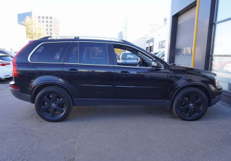 Подержанный автомобиль Volvo XC90 2010 года (4 фото)