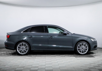 Подержанный автомобиль Audi A3 Sedan 2016 года (4 фото)