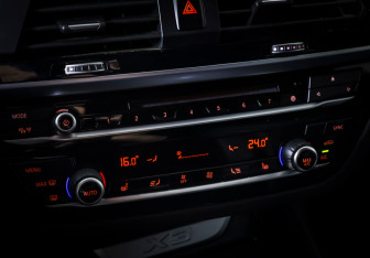 Подержанный автомобиль BMW X3 2019 года (16 фото)