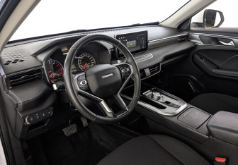 Подержанный автомобиль Haval Jolion 2023 года (15 фото)