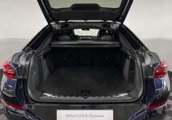 Подержанный автомобиль BMW X6 2020 года (9 фото)