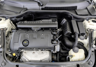 Подержанный автомобиль MINI Hatch 2008 года (9 фото)