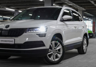 Подержанный автомобиль Skoda Karoq 2020 года (22 фото)