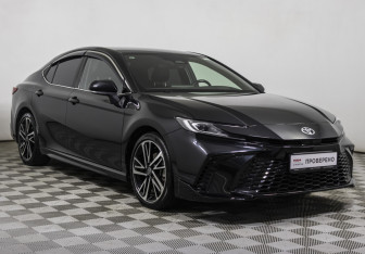 Подержанный автомобиль Toyota Camry Sedan 2024 года (3 фото)
