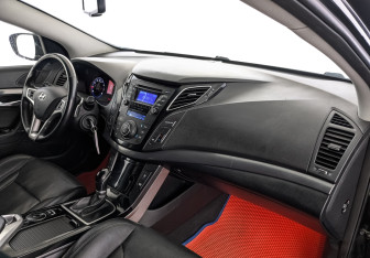 Подержанный автомобиль Hyundai i40 Sedan 2014 года (13 фото)