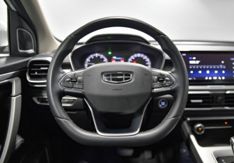 Подержанный автомобиль Geely Coolray 2021 года (6 фото)