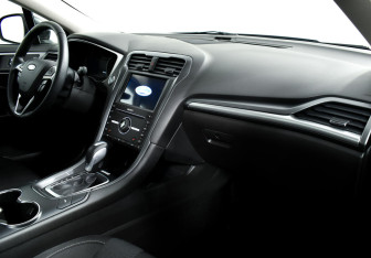 Подержанный автомобиль Ford Mondeo Sedan 2017 года (9 фото)
