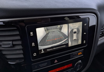 Подержанный автомобиль Mitsubishi Outlander 2019 года (27 фото)