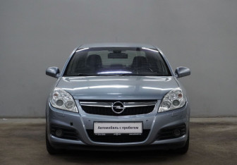 Подержанный автомобиль Opel Vectra Sedan 2007 года (2 фото)