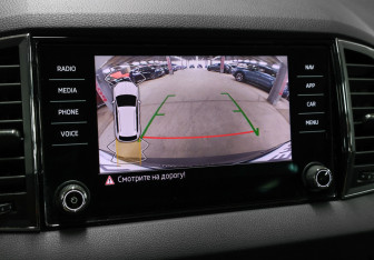 Подержанный автомобиль Skoda Karoq 2020 года (19 фото)