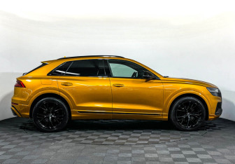 Подержанный автомобиль Audi Q8 2018 года (4 фото)