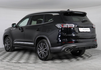 Подержанный автомобиль Chery Tiggo 8 Pro Max 2023 года (7 фото)