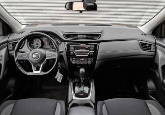 Подержанный автомобиль Nissan Qashqai 2019 года (14 фото)