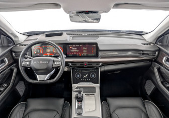 Подержанный автомобиль Exeed VX 2023 года (14 фото)