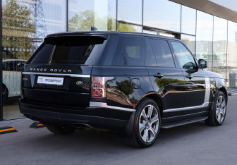 Подержанный автомобиль Land Rover Range Rover 2018 года (5 фото)