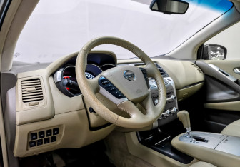 Подержанный автомобиль Nissan Murano Suv 2013 года (16 фото)