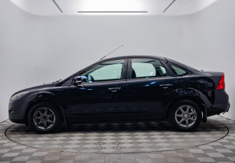 Подержанный автомобиль Ford Focus Sedan 2008 года (2 фото)