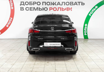 Подержанный автомобиль Changan Eado Plus 2023 года (5 фото)
