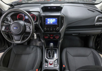 Подержанный автомобиль Subaru Forester Suv 2020 года (14 фото)