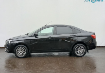 Подержанный автомобиль LADA (ВАЗ) Vesta Sedan 2017 года (8 фото)