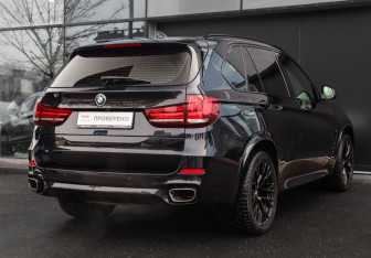 Подержанный автомобиль BMW X5 2017 года (4 фото)