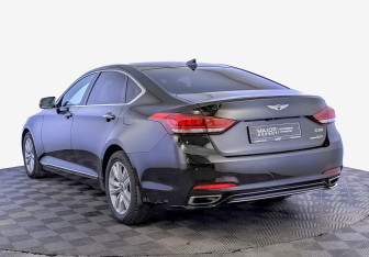Подержанный автомобиль Genesis G80 2018 года (7 фото)
