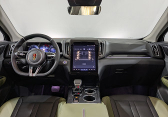 Новый Hongqi HS3 2025 (10 фото)