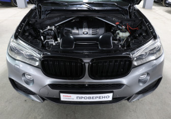 Подержанный автомобиль BMW X6 2017 года (9 фото)