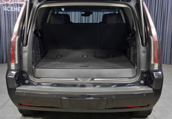 Подержанный автомобиль Cadillac Escalade Suv 2019 года (9 фото)