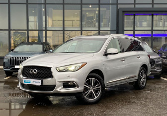 Подержанный автомобиль Infiniti QX60 2018 года (1 фото)