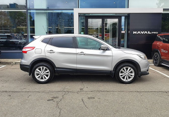 Подержанный автомобиль Nissan Qashqai 2014 года (4 фото)