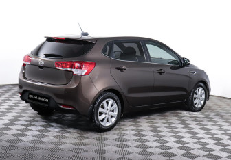 Подержанный автомобиль Kia Rio Hatchback 2017 года (5 фото)