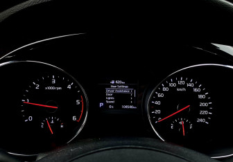 Подержанный автомобиль Kia Carnival 2019 года (37 фото)