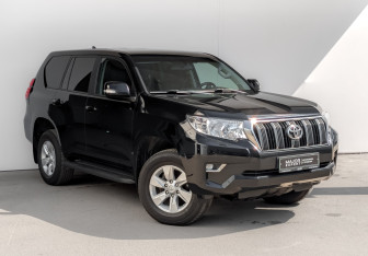 Подержанный автомобиль Toyota Land Cruiser Prado 2020 года (3 фото)