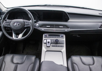 Подержанный автомобиль Hyundai Palisade 2021 года (13 фото)