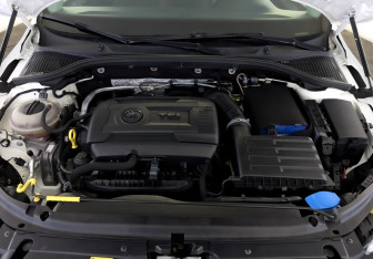 Подержанный автомобиль Skoda Octavia Liftback 2016 года (9 фото)