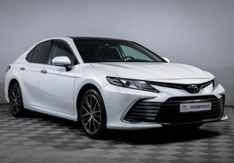 Подержанный автомобиль Toyota Camry Sedan 2022 года (3 фото)