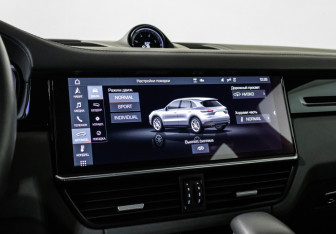 Подержанный автомобиль Porsche Cayenne 2020 года (19 фото)