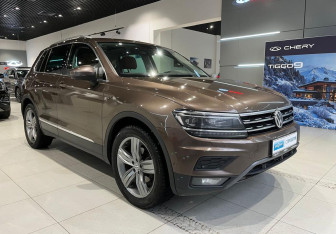 Подержанный автомобиль Volkswagen Tiguan 2018 года (3 фото)