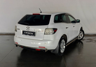 Подержанный автомобиль Mazda CX-7 2008 года (5 фото)