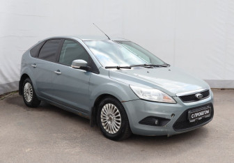 Подержанный автомобиль Ford Focus Hatchback 2009 года (3 фото)