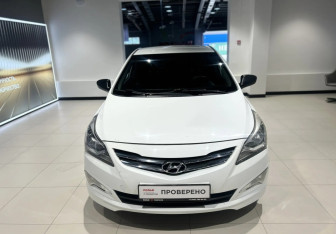 Подержанный автомобиль Hyundai Solaris Sedan 2014 года (2 фото)